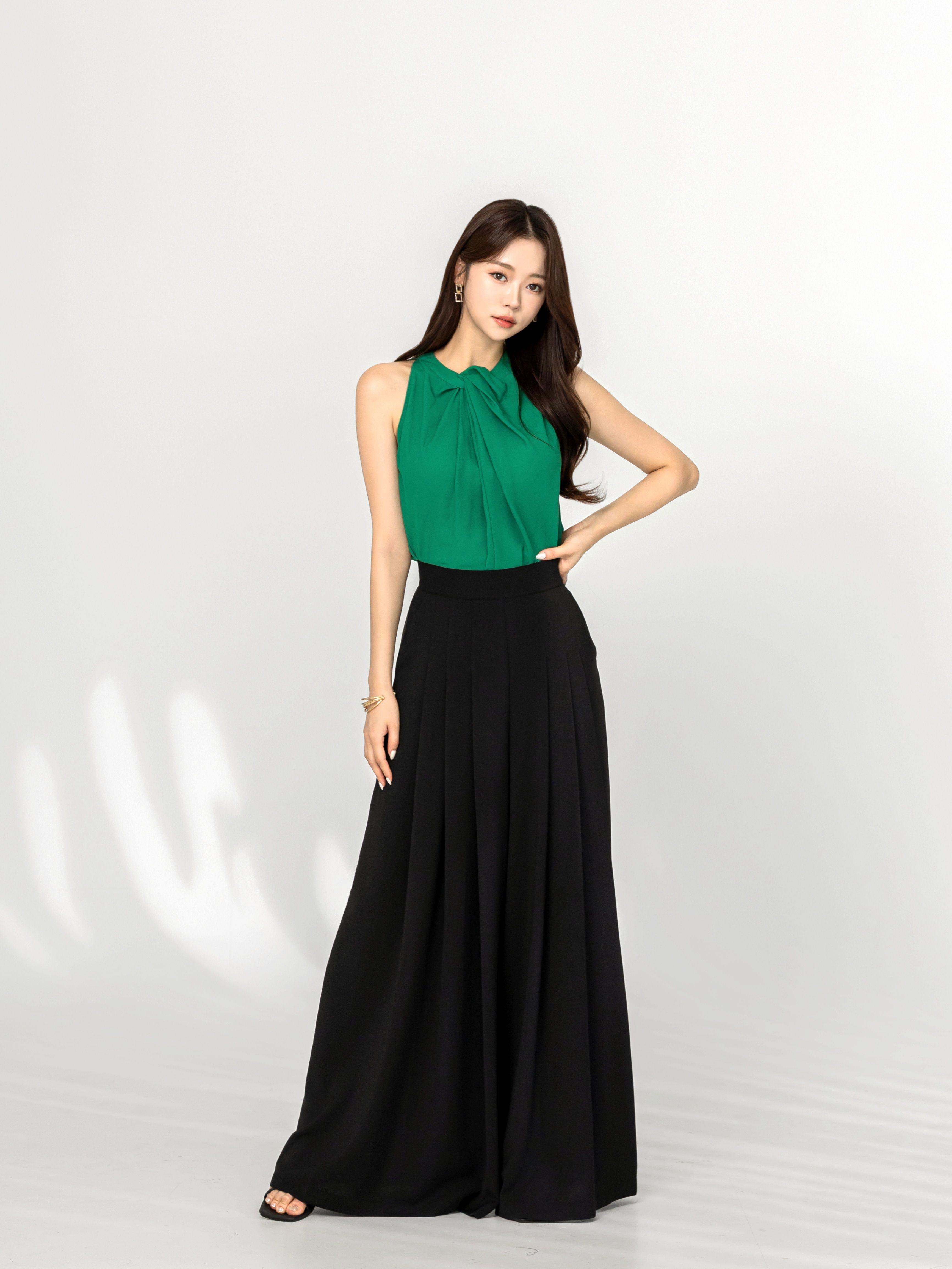 Soho Twist Halter Top