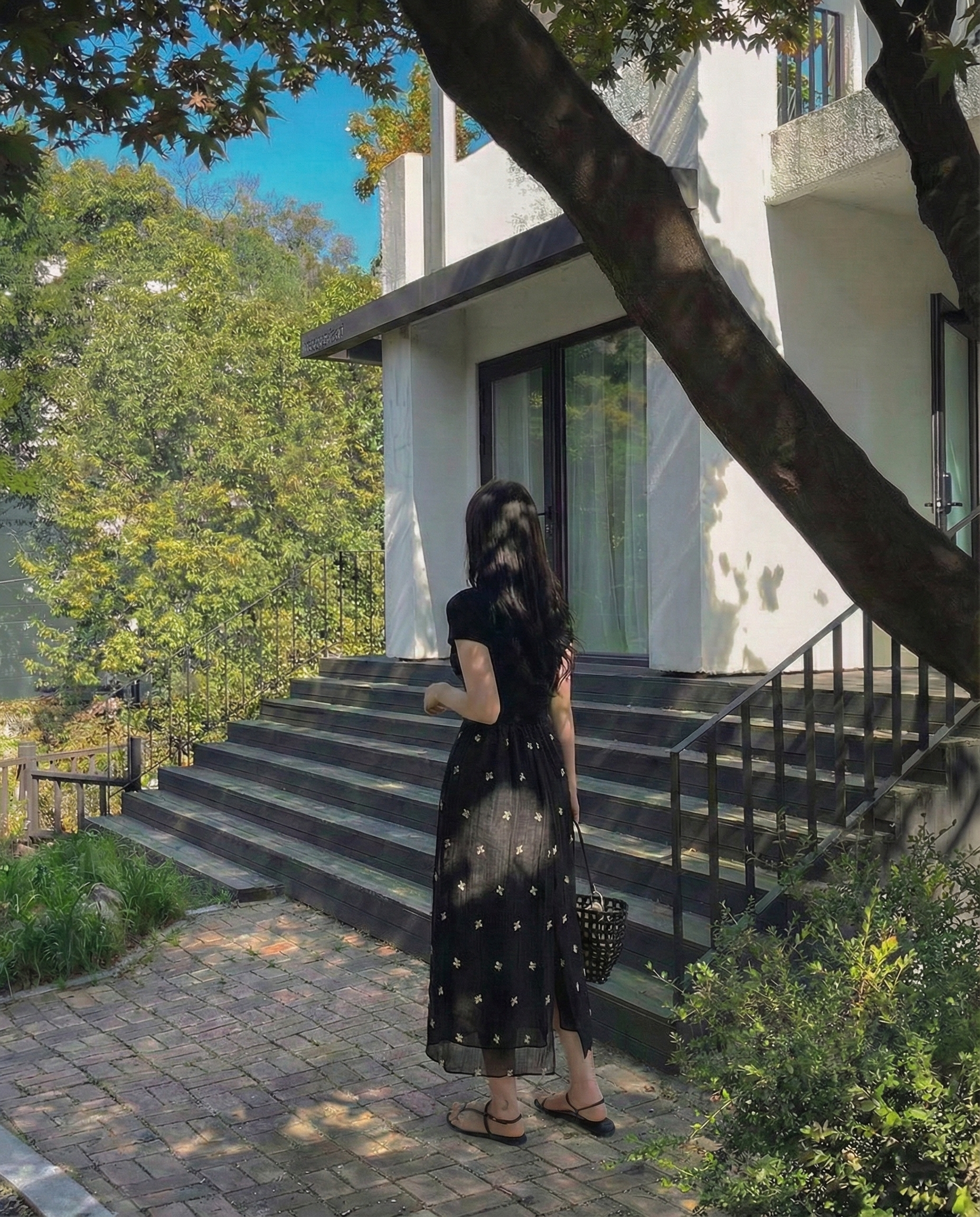 Jeju Flower Embrodied Skirt